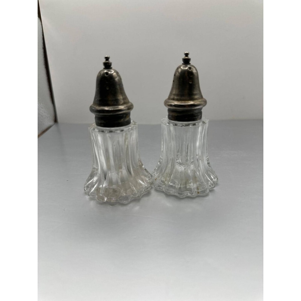 Vintage Fluted Clear Glass Salt and Pepper‎ Shakers Metal Tops Made in Hong Kong